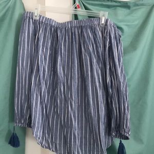 Off the shoulder long sleeve shirt